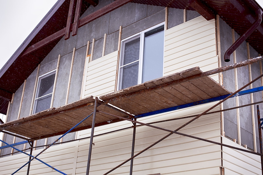 4 Benefits of Summer Siding Installation from Beeson Construction
